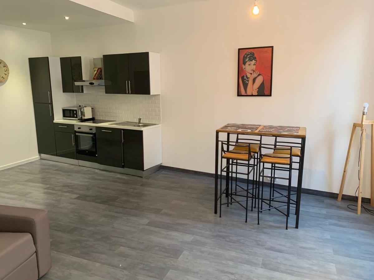 T2 - Quartier Mythique Du Panier Apartment Marseille Luaran gambar